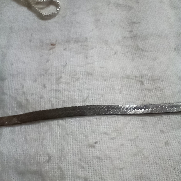 Set of two, silver long necklace and serpentine style bracelet - Picture 3 of 3